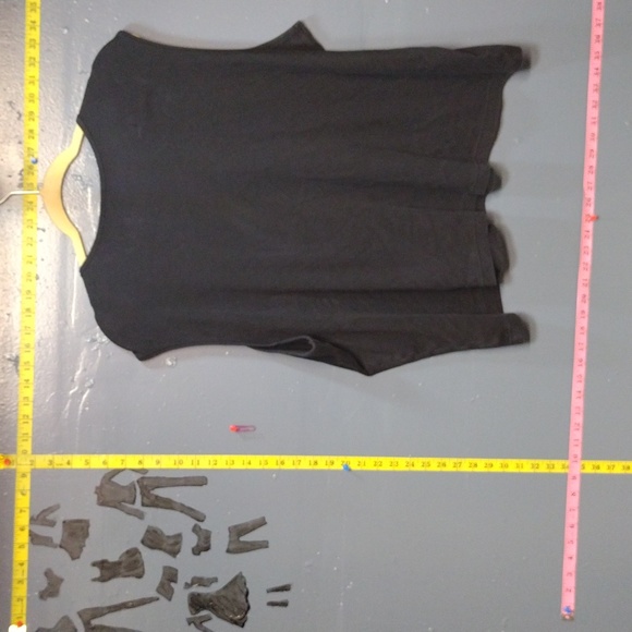 Black tank - Picture 4 of 4